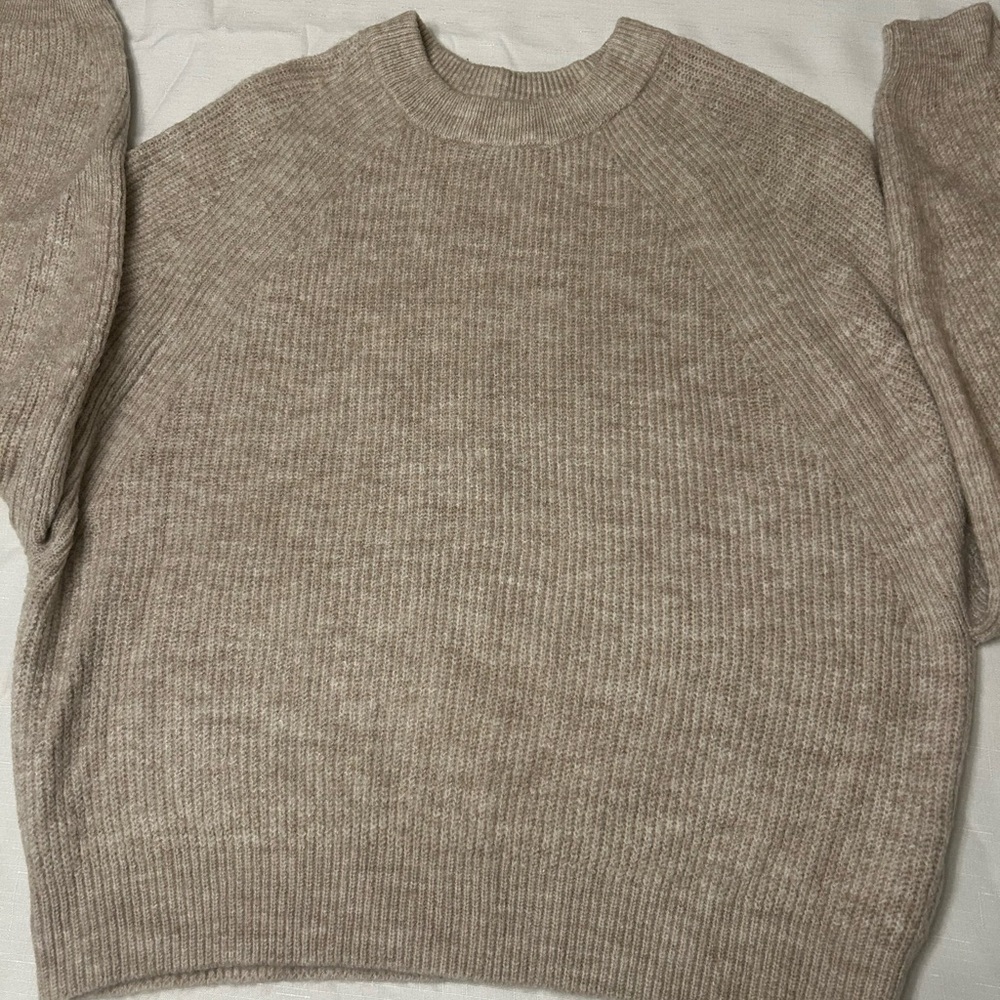 ASOS women’s Beige Crewneck Sweater - Picture 7 of 13